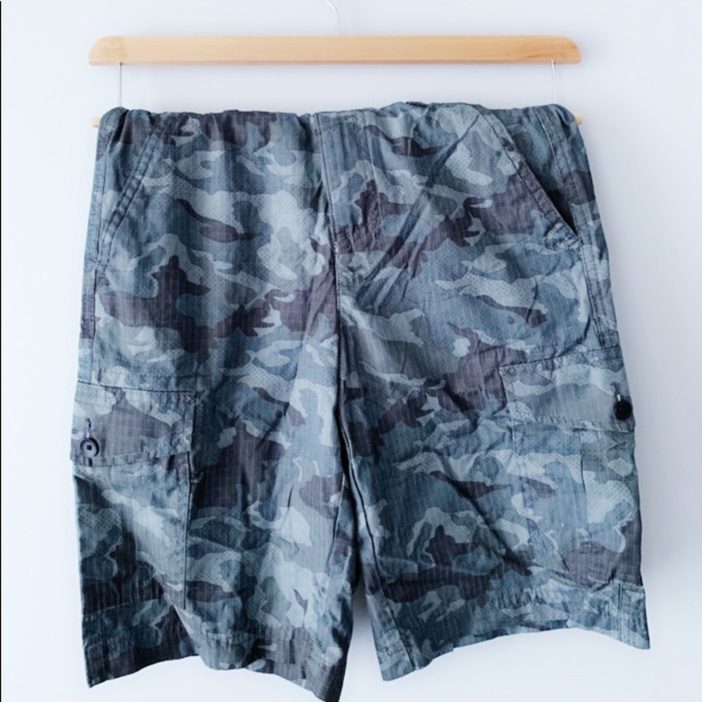 Tony Hawk Camo cargo shorts